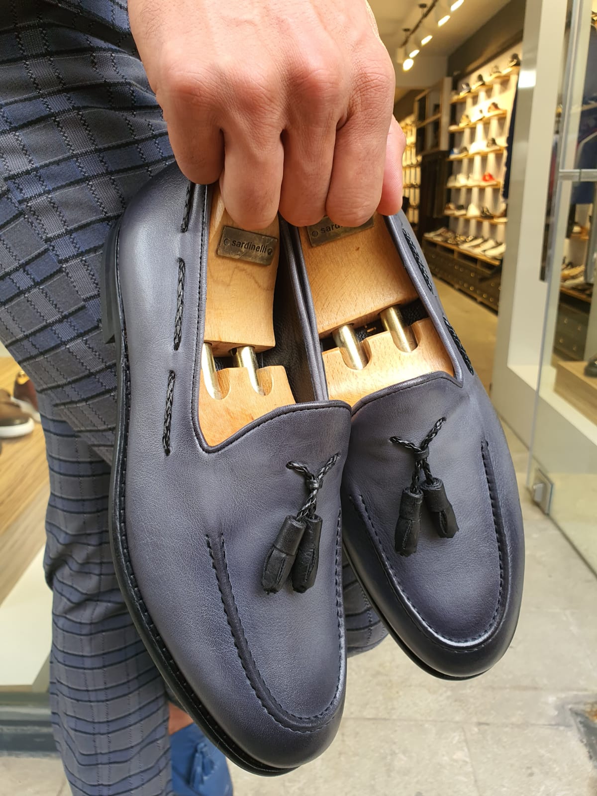 What Colour Shoes to Wear with a Navy Suit By BespokeDaily Blog