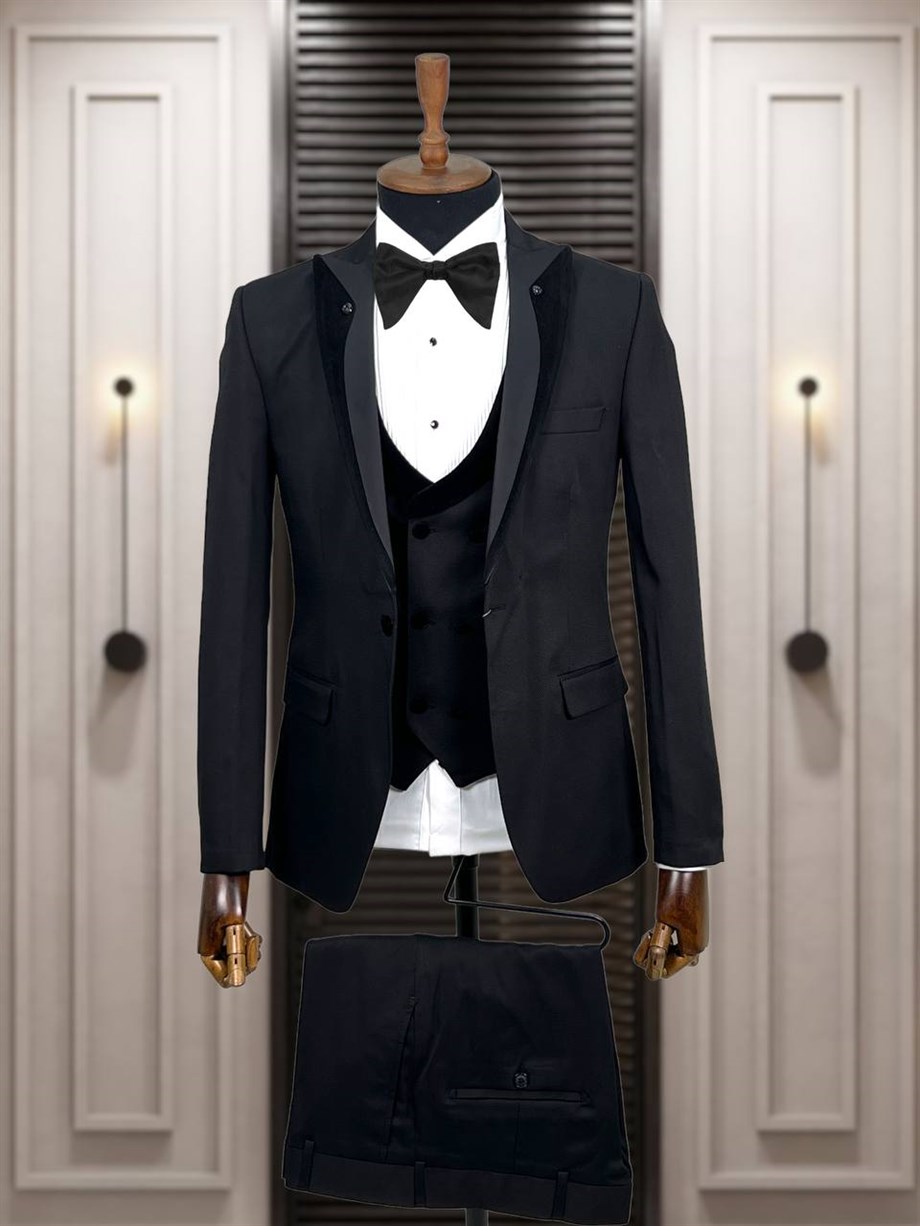 Black Slim Fit Peak Lapel Pinstripe Suit for Men by BespokeDailyShop